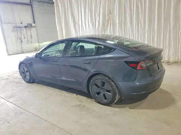 5YJ3E1EB4MF858013 2021 TESLA MODEL 3 - Image 2