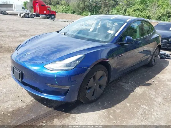 5YJ3E1EB4MF858187 2021 TESLA MODEL 3 - Image 2