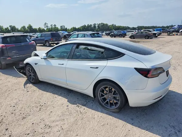 5YJ3E1EB4MF860330 2021 TESLA MODEL 3 - Image 2