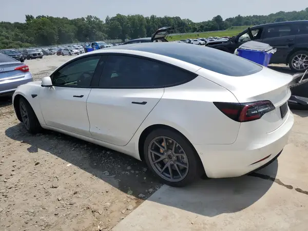 5YJ3E1EB4MF906657 2021 TESLA MODEL 3 - Image 2
