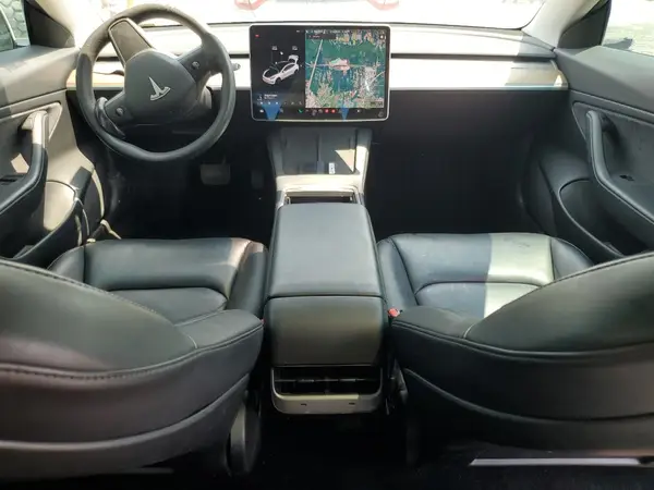 5YJ3E1EB4MF906657 2021 TESLA MODEL 3 - Image 8
