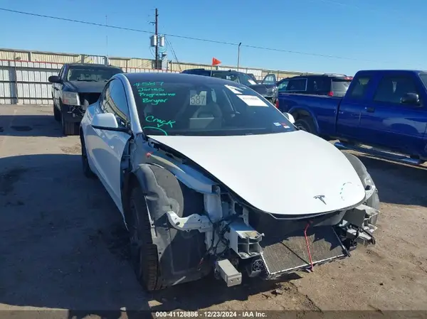 5YJ3E1EB4MF915035 2021 TESLA MODEL 3 - Image 1