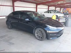 5YJ3E1EB4MF928402 2021 TESLA MODEL 3