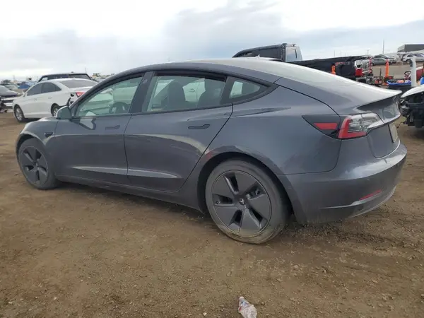 5YJ3E1EB4MF974411 2021 TESLA MODEL 3 - Image 2