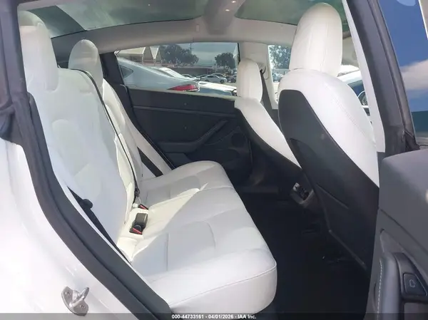 5YJ3E1EB4MF981438 2021 TESLA MODEL 3 - Image 8
