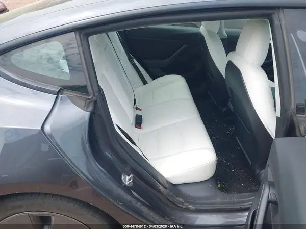 5YJ3E1EB4MF992844 2021 TESLA MODEL 3 - Image 8