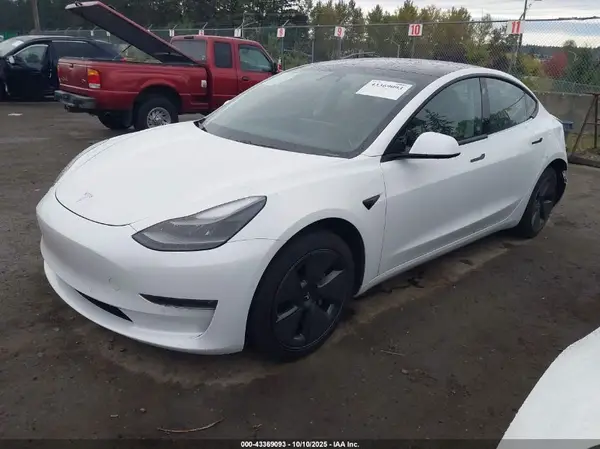 5YJ3E1EB4MF995520 2021 TESLA MODEL 3 - Image 2