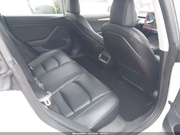 5YJ3E1EB4MF995520 2021 TESLA MODEL 3 - Image 8