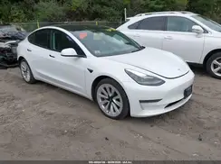 5YJ3E1EB4NF105163 2022 TESLA MODEL 3