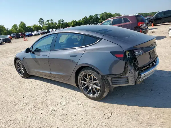 5YJ3E1EB4NF112470 2022 TESLA MODEL 3 - Image 2