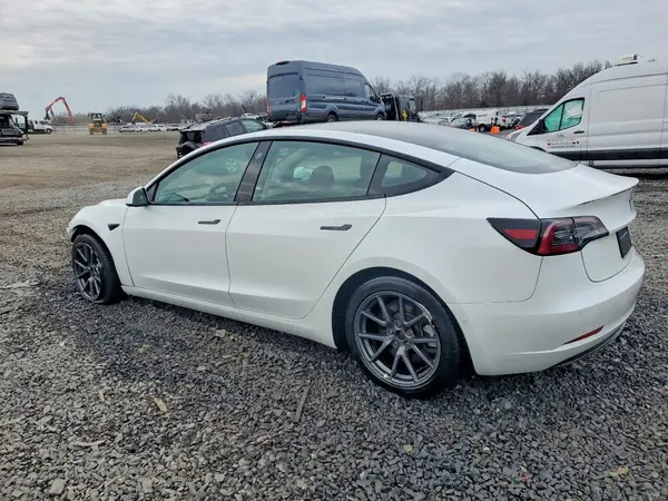 5YJ3E1EB4NF119466 2022 TESLA MODEL 3 - Image 2