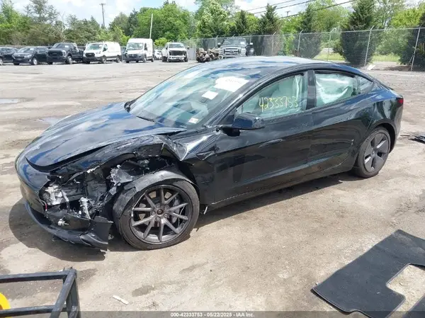5YJ3E1EB4NF120875 2022 TESLA MODEL 3 - Image 2