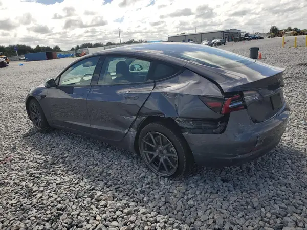 5YJ3E1EB4NF121024 2022 TESLA MODEL 3 - Image 2