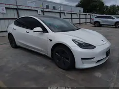 5YJ3E1EB4NF121671 2022 TESLA MODEL 3
