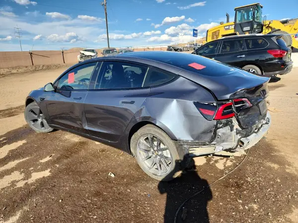 5YJ3E1EB4NF123002 2022 TESLA MODEL 3 - Image 2