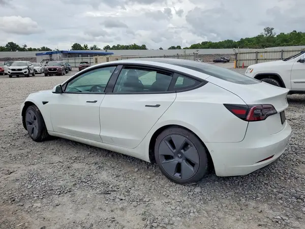5YJ3E1EB4NF123159 2022 TESLA MODEL 3 - Image 2