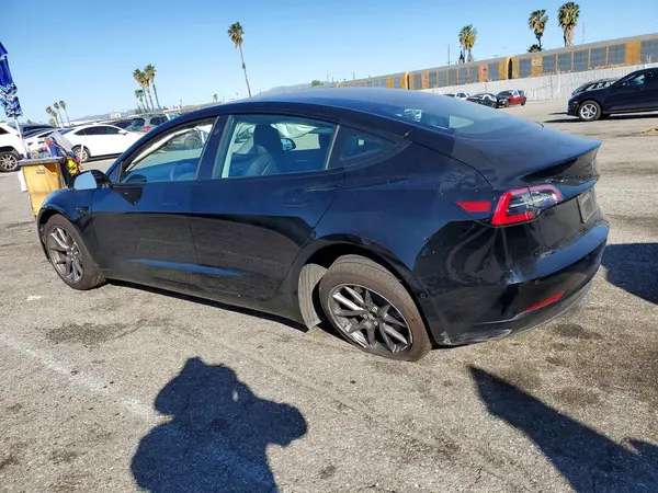 5YJ3E1EB4NF133819 2022 TESLA MODEL 3 - Image 2
