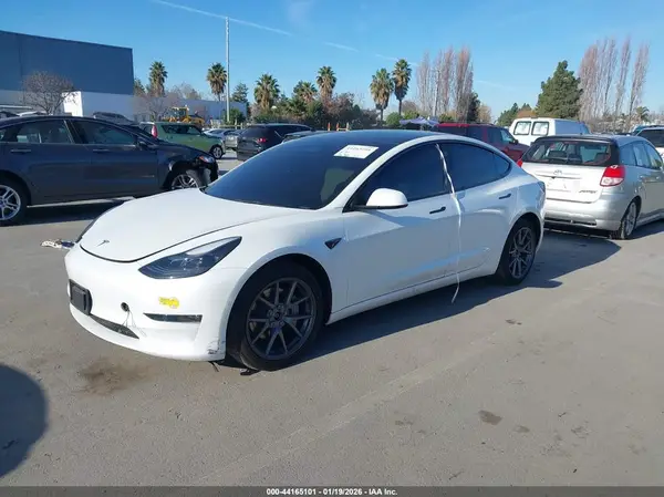5YJ3E1EB4NF134243 2022 TESLA MODEL 3 - Image 2