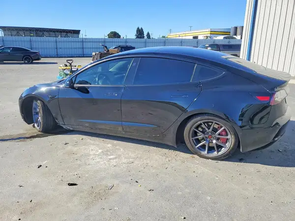 5YJ3E1EB4NF134632 2022 TESLA MODEL 3 - Image 2