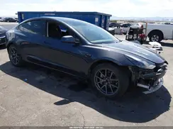 5YJ3E1EB4NF135036 2022 TESLA MODEL 3