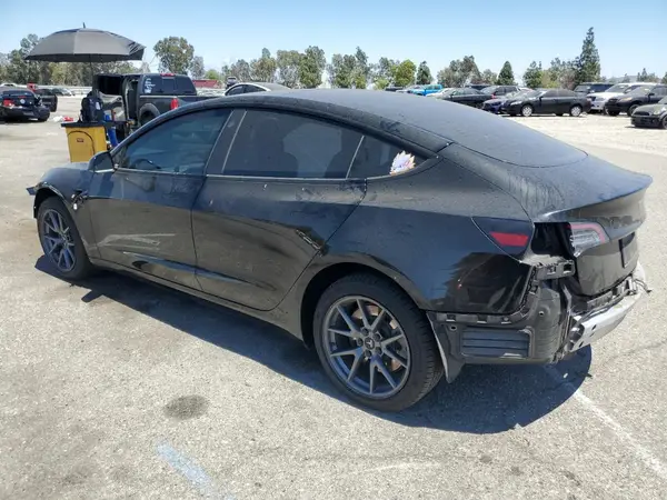 5YJ3E1EB4NF135828 2022 TESLA MODEL 3 - Image 2