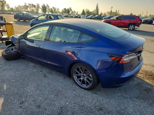 5YJ3E1EB4NF145212 2022 TESLA MODEL 3 - Image 2