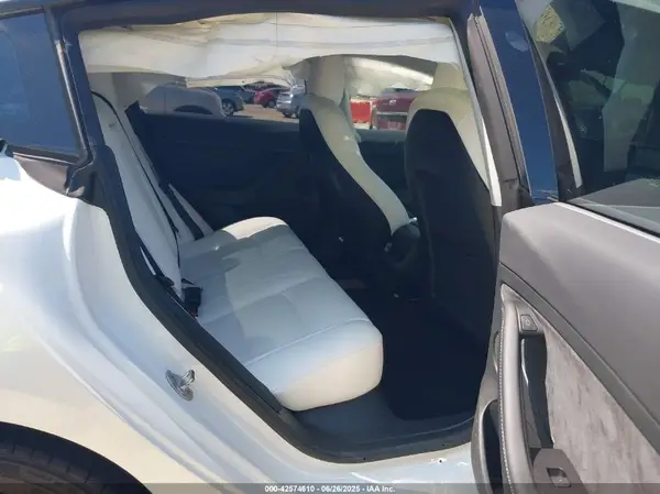 5YJ3E1EB4NF153035 2022 TESLA MODEL 3 - Image 8