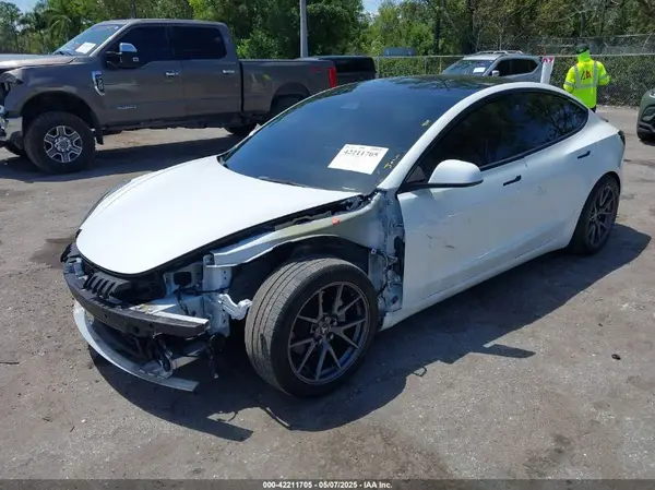 5YJ3E1EB4NF163001 2022 TESLA MODEL 3 - Image 2