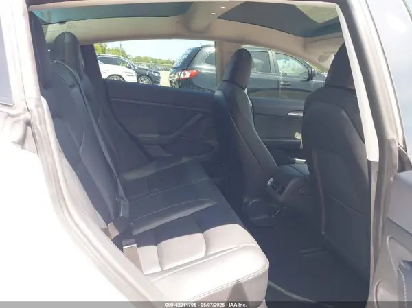 5YJ3E1EB4NF163001 2022 TESLA MODEL 3 - Image 8