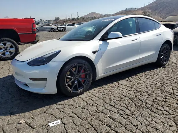 5YJ3E1EB4NF163662 2022 TESLA MODEL 3 - Image 1