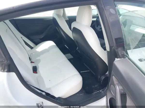 5YJ3E1EB4NF165427 2022 TESLA MODEL 3 - Image 8