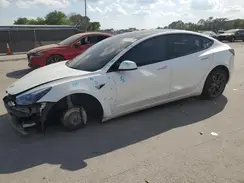 5YJ3E1EB4NF167842 2022 TESLA MODEL 3