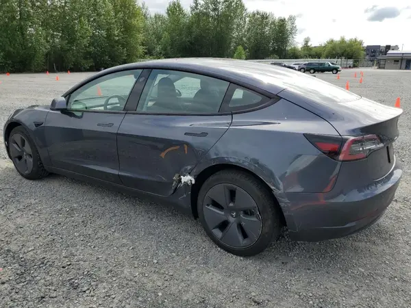 5YJ3E1EB4NF170059 2022 TESLA MODEL 3 - Image 2