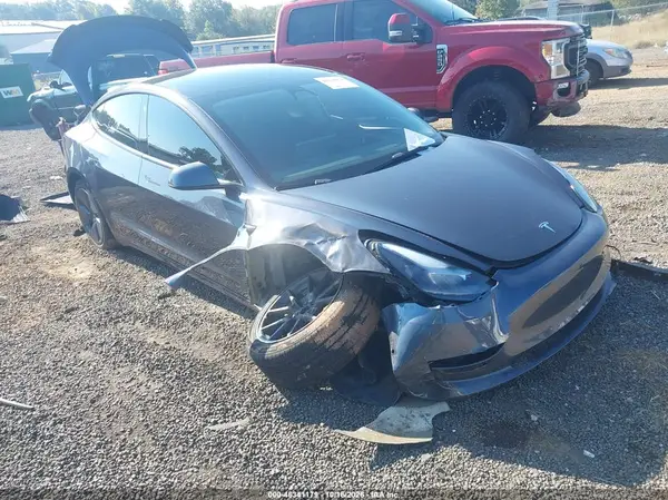 5YJ3E1EB4NF172930 2022 TESLA MODEL 3 - Image 1