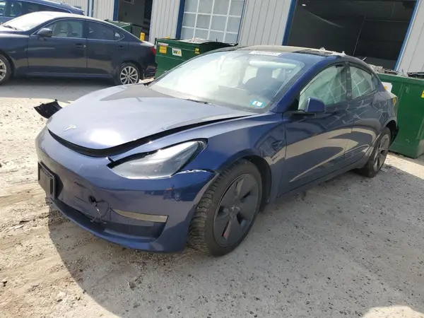 5YJ3E1EB4NF173379 2022 TESLA MODEL 3 - Image 1