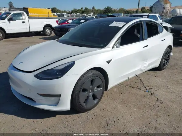 5YJ3E1EB4NF173723 2022 TESLA MODEL 3 - Image 2