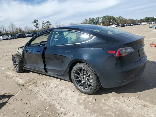 5YJ3E1EB4NF175987 2022 TESLA MODEL 3 - Image 2