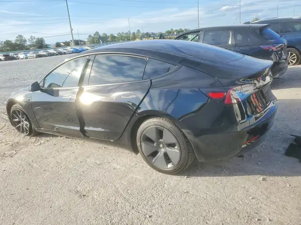 5YJ3E1EB4NF177836 2022 TESLA MODEL 3 - Image 2