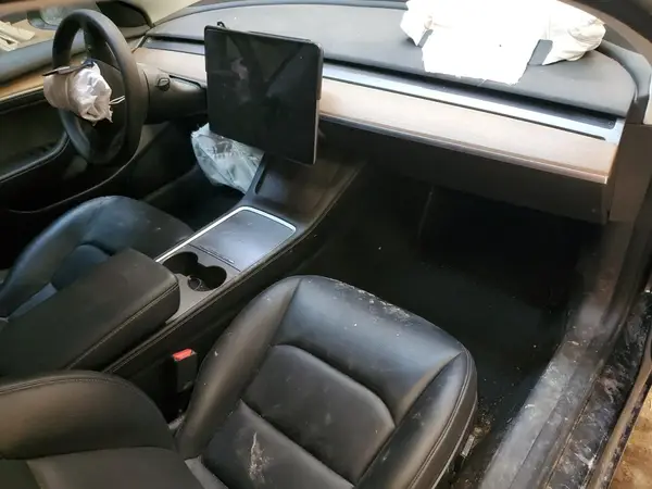 5YJ3E1EB4NF179697 2022 TESLA MODEL 3 - Image 8