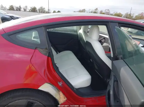 5YJ3E1EB4NF179859 2022 TESLA MODEL 3 - Image 8