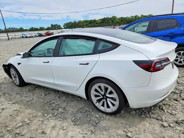 5YJ3E1EB4NF180509 2022 TESLA MODEL 3 - Image 2