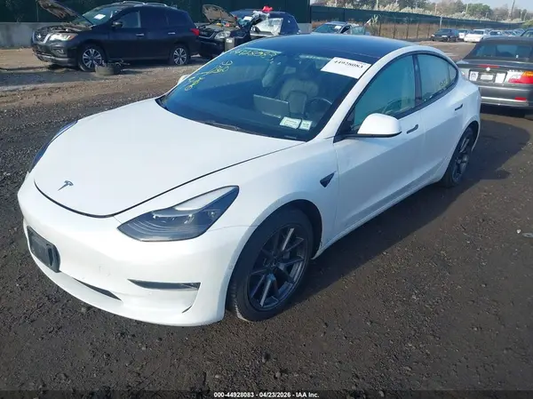 5YJ3E1EB4NF182499 2022 TESLA MODEL 3 - Image 2