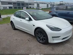 5YJ3E1EB4NF182924 2022 TESLA MODEL 3
