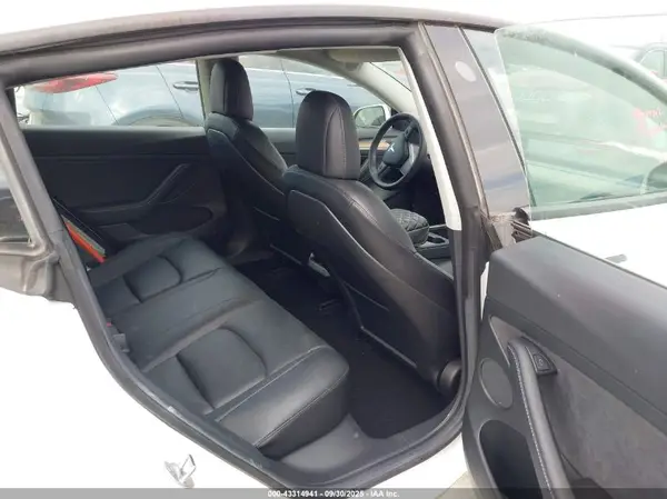 5YJ3E1EB4NF182924 2022 TESLA MODEL 3 - Image 8