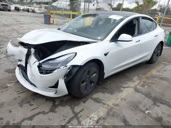 5YJ3E1EB4NF182955 2022 TESLA MODEL 3 - Image 2