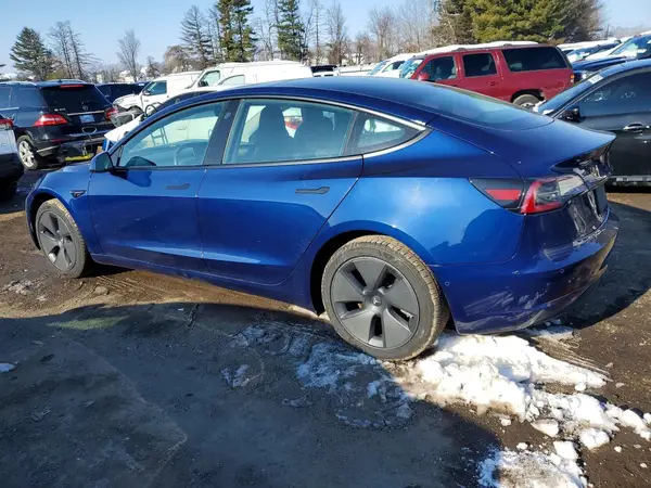 5YJ3E1EB4NF183426 2022 TESLA MODEL 3 - Image 2
