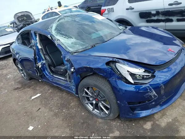 5YJ3E1EB4NF184088 2022 TESLA MODEL 3 - Image 1