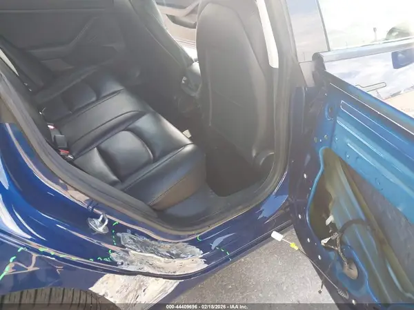 5YJ3E1EB4NF188030 2022 TESLA MODEL 3 - Image 8