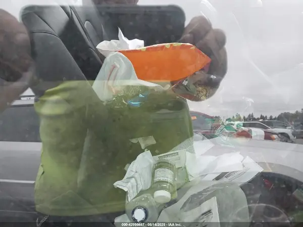 5YJ3E1EB4NF189064 2022 TESLA MODEL 3 - Image 8