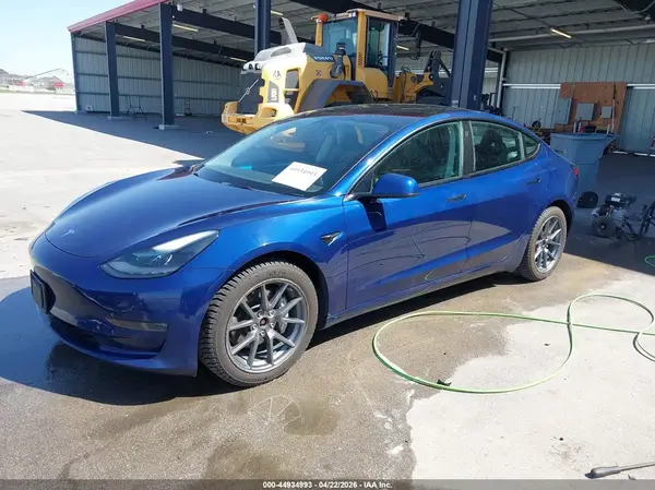 5YJ3E1EB4NF190912 2022 TESLA MODEL 3 - Image 2